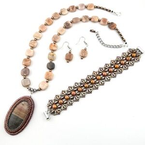 Handmade Beaded Jewelry Set